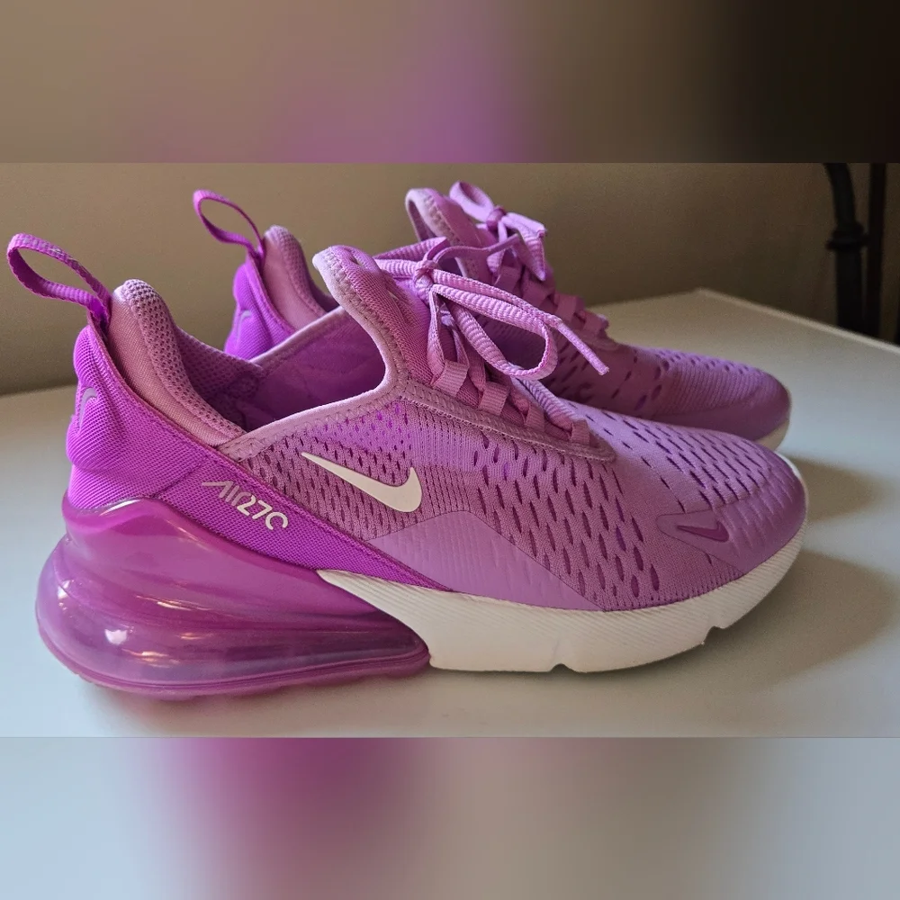 Nike Air Max 270 Pink Sneakers - Picture 2 of 8